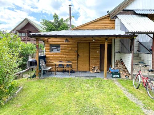Lutowiska Apartment | Pet-Friendly Retreat at Bieszczady Smolnik Cottage 2
