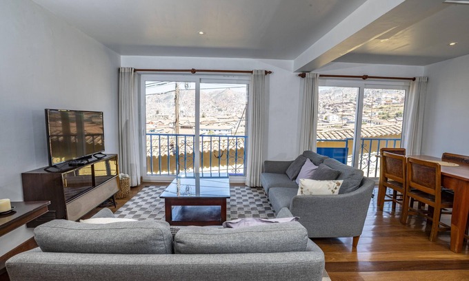 Cusco Historic Center Apartment | Cozy Apartment Just Steps from Main Square with Pet-Friendly Amenities