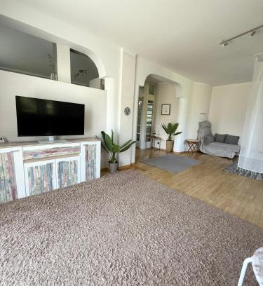 Klagenfurt am Woerthersee Apartment | Inviting Garden Apartment with Pool and Kitchen Amenities