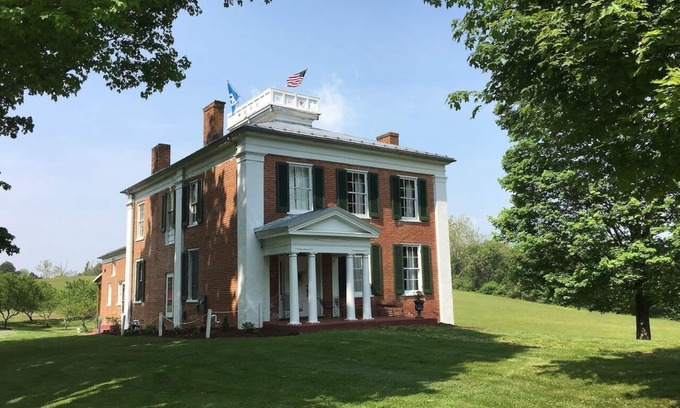 Fairfield House | Premier Grand Manor Church Hill: Pet-Friendly & Spa Retreat