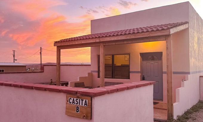 Study Butte-Terlingua House | Cozy Big Bend Bungalow with Ocean View & Breakfast