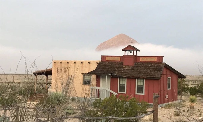 Study Butte-Terlingua Cabin | Top-Rated Big Bend Lodging at Ten Bits Ranch - Room #2