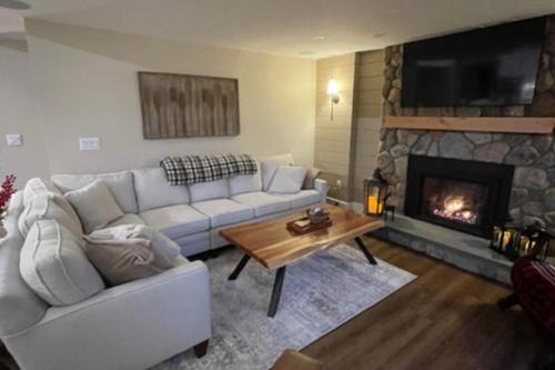 Gray House | Discover Big Birch: Ocean View & Private Beach Awaits