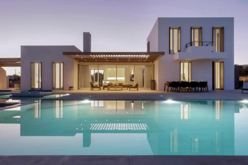 Santa Maria Villa | Ideal Getaway at Big Blue Villas: Oceanfront & Pet Friendly