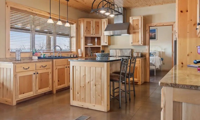 Shallowater House | Big Country Rustic Retreat: Family & Pet Friendly Escape