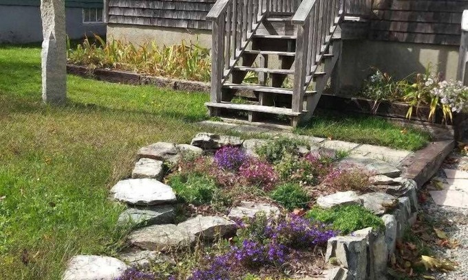Bar Harbor Cottage | Big Dragonfly: Cozy Retreat with Oceanfront Views
