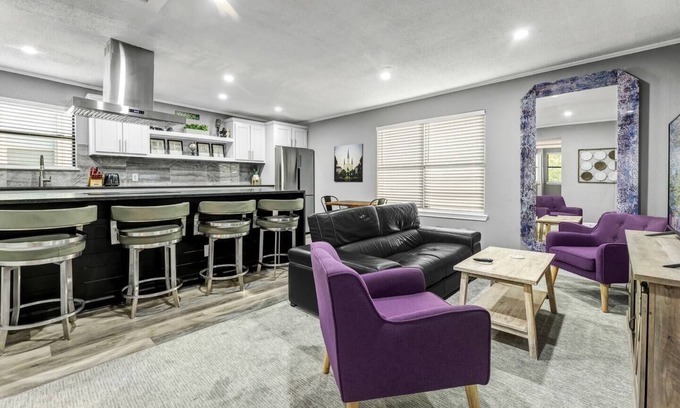 College Station Apartment | Pet-Friendly Retreat: 2 Bedrooms Near A&M with King Beds