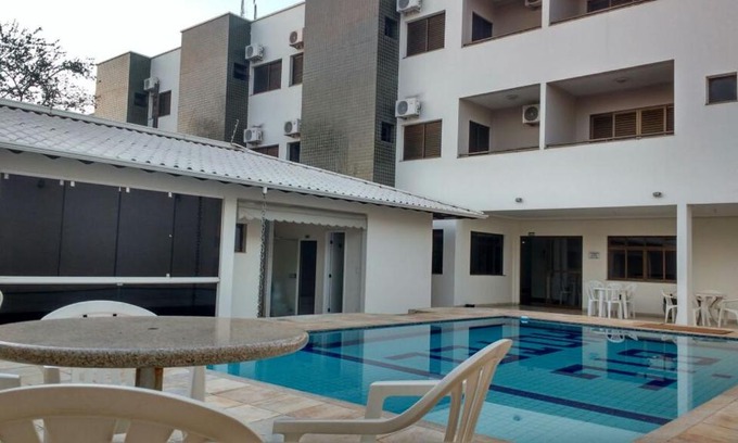 Bosque Hotel | Comfortable Stay at Big Executive Hotel with Pool Access