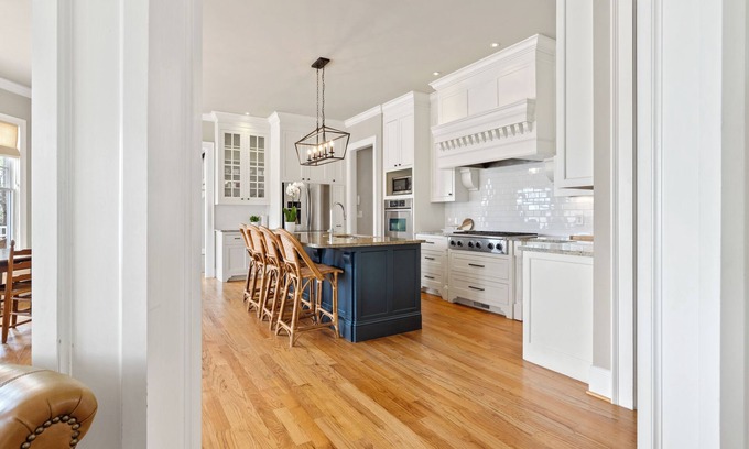 Lake Oconee House | Impressive Family Lake House with Spa & Pool on Lake Oconee