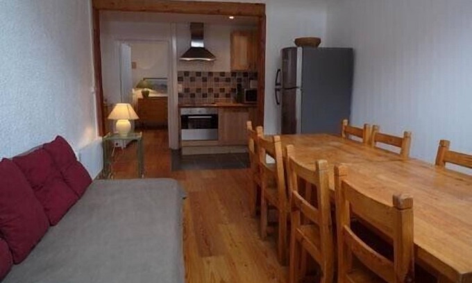 Abries Apartment | Family-Friendly BIG FLAT with Pool & Kitchen in Abries