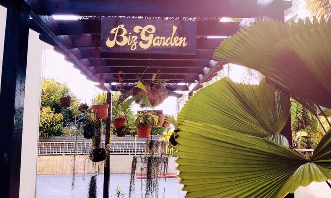 Pengkalan Baharu House | Family-Friendly Big Garden Homestay with Pet Access