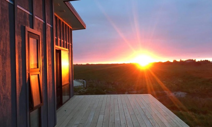 Hokitika Apartment | Top-Rated Big Heart Beach: Oceanfront Haven for Families