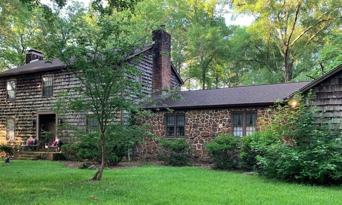 Pheba House | Ideal Retreat for Family Reunions and MSU Events Near Campus