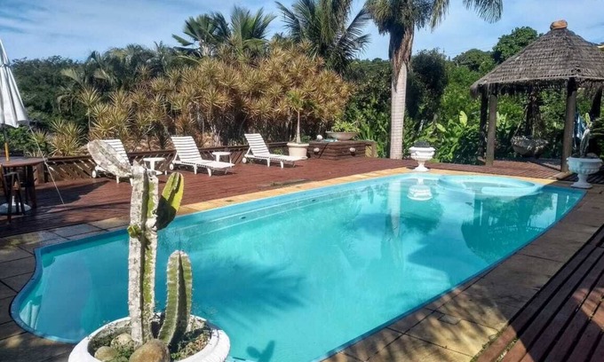 Portal da Ferradura House | Inviting Big Horseshoe House with Pool & Ocean Views