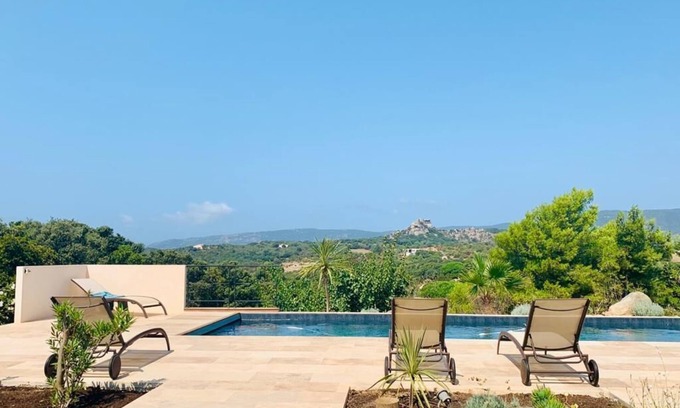 Pianotolli-Caldarello House | Charming House with Ocean Views, Steps from the Beach