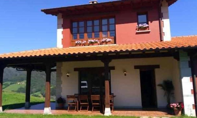 Prado House | Big house great for families or groups close to Ribadesella and beach