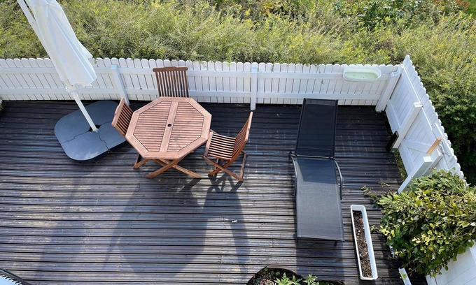 Espoo House | Spacious Sello Retreat in Helsinki, Steps from the Beach