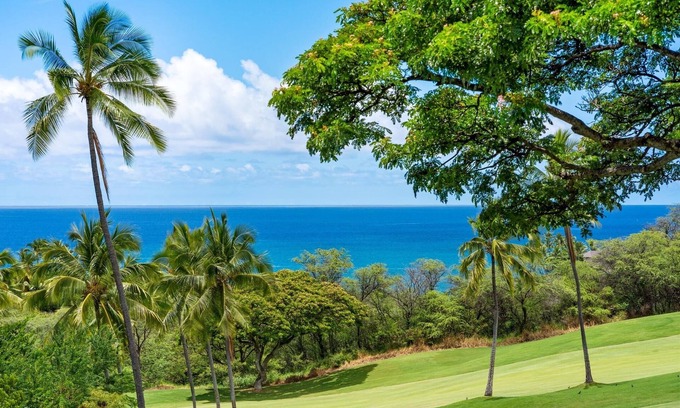 Keauhou House | Inviting Big Island Keauhou Akahi #311 with Pool & Kitchen