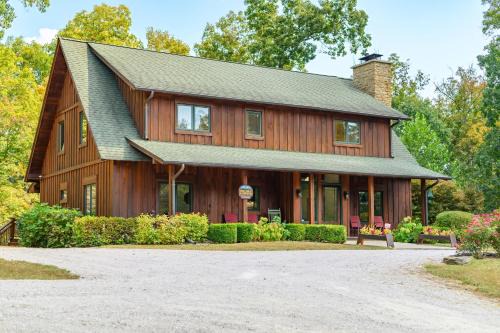 Nashville House | Explore Big Sky Cabin: Family-Friendly Retreat with Pool