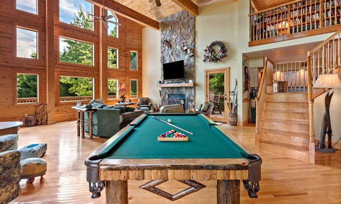 Old Fort Cabin | Big Sky Lodge | Breathtaking Lake Lure Views Await!