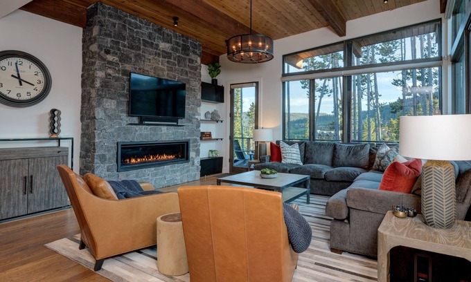Big Sky Cabin | Experience Silvertip Cabin 6 with Pool and Spa Amenities
