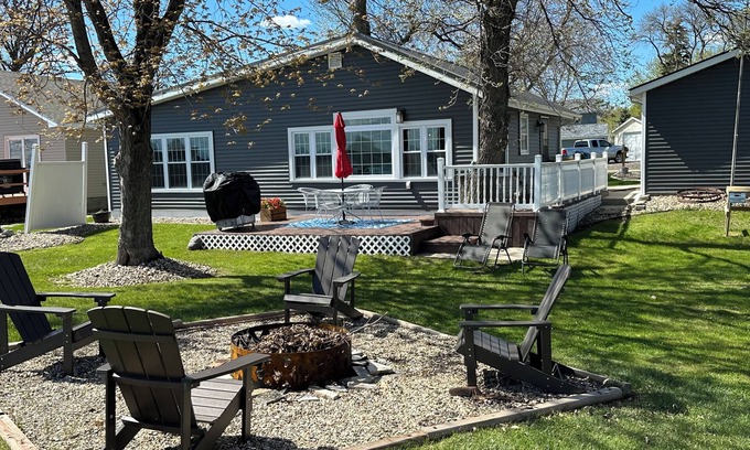Ortonville House | Lakefront Family Cabin at Big Stone Lake - Guest Rated 10/10