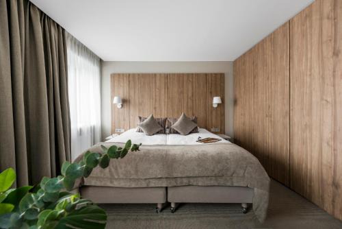 Ukmerge Hotel | Pet-Friendly Big Stone: 4-Star Hotel with Great Amenities