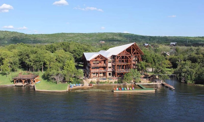 Marble Falls Cabin | Unique Lake LBJ Log Home with Pool & Spa for 35 Guests