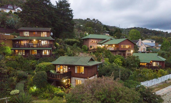Old Place Cabin | Discover Big Tree House Lodge: 9/10 Rated & Family-Friendly