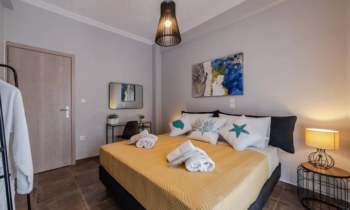 Glyfada Apartment | Exceptional Bijou Apartment in the Heart of Glyfada