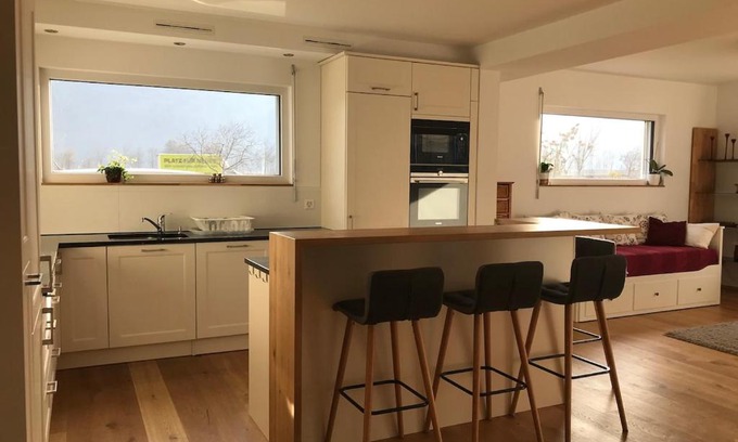 Alpnachstad Apartment | Bijou near Lucerne and Mountains