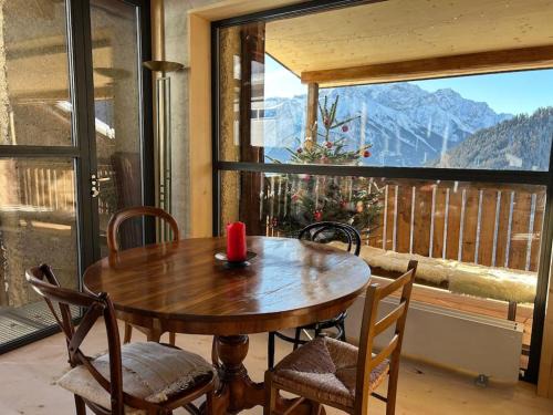 Vna Ski Chalet | Bijoux Retreat in the Scenic Swiss Mountains - Rated 9.7/10