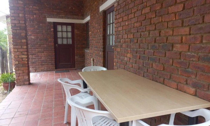 Tulbagh Bed & Breakfast | Inviting Bike Forge Bed & Breakfast with Restaurant Awaits