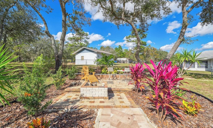 Lecanto Cottage | Perfect Lecanto Retreat with Gazebo, Fire Pit & Ocean View