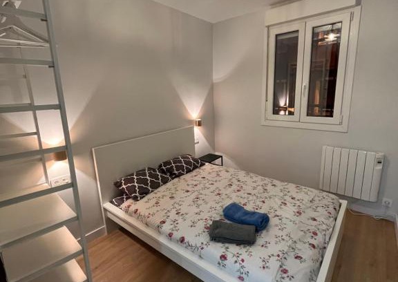 Uribarri Apartment | Central Bilbao Getaway with Family-Friendly Amenities