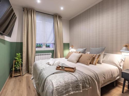 Basurtu Apartment | Stay at Bilbao Intermodal - Highly Rated with Breakfast Included