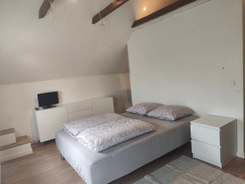 Asted House | Budget-Friendly Stay Just 5 km from the Beach