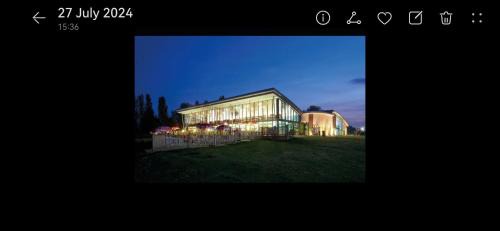 Great Houghton House | Billing Aquadrome Lakeside retreat