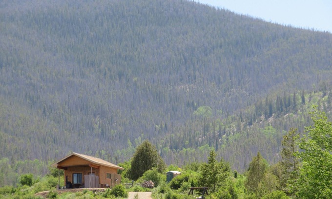 Parshall Apartment | Experience Bills Mountain Cabin: Off-Grid Retreat Awaits