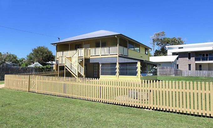 Elliott Heads House | Discover Billys Beach House: Oceanfront Haven with Pool