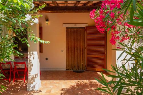 Grosseto House | Discover Bilo Camelia: Pet-Friendly Oasis with Pool