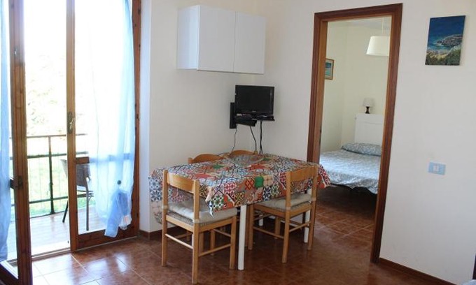 Numana Apartment | Budget-Friendly BILO DANY: Pet and Child Friendly Stay