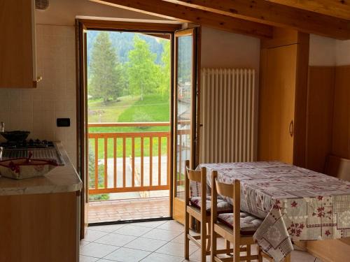 Andalo Apartment | Sun-Kissed Bilocale: Pet-Friendly & Family-Oriented Oasis