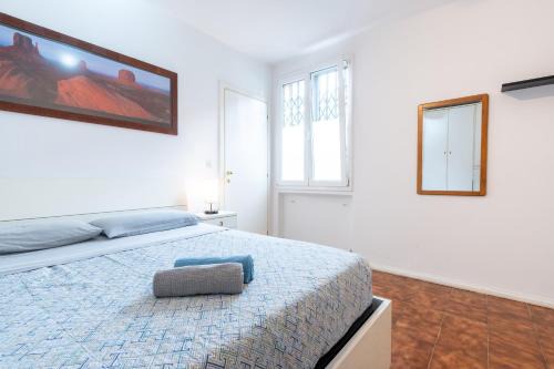 Casalecchio di Reno Apartment | Charming Bilocale Incantevole with Hot Tub & Breakfast