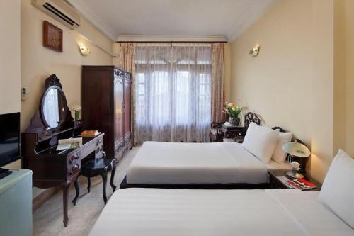 Tu Liem Hotel | Family-Friendly Binh Nguyen Hotel in Me Tri Awaits You
