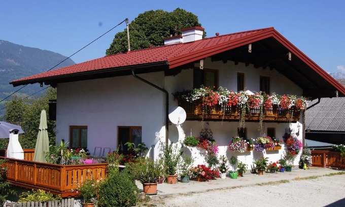 Solk Apartment | Relax at Bio-Bauernhof Greiml: Pet-Friendly Oceanfront Retreat