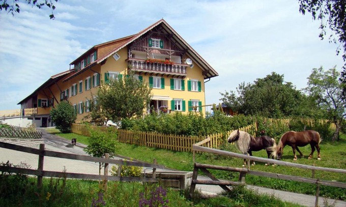 Moeggers House | Top-Rated Bio-Bauernhof Heidegger: Family-Friendly Retreat