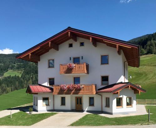 Maschl Apartment | Experience Bio Schartenhof: 10/10 Rated with Hot Tub