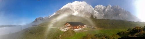 Muehlbach Am Hochkoenig Ski Chalet | Guest Favorite: Bio Schartenalm - Child-Friendly Retreat