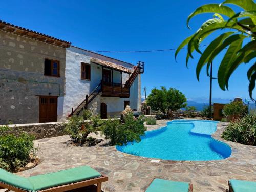 Guimar House | Relaxing Biofinca Casa el Riego with Ocean View & Pool